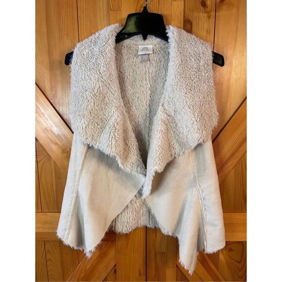 Knox Rose Woman’s Faux Fur Vest Size Small (4660) - Picture 1 of 5